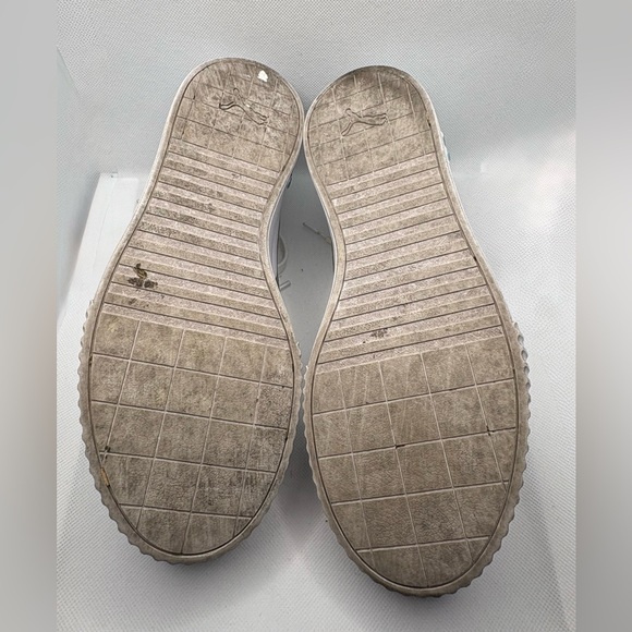 🔥 Women's Puma White and Mint Green Sneakers - Picture 11 of 11